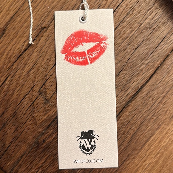 Wildfox Cashmere Sweater nwot - Picture 9 of 9